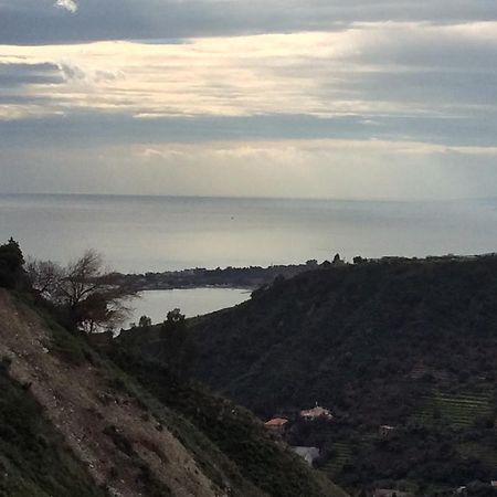 B&B Casa Margherita ตาออร์มินา ภายนอก รูปภาพ